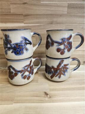 Set of 4 Lauren Kortu Stoneware Mugs Blue Berry Hand Painted Studio Pottery